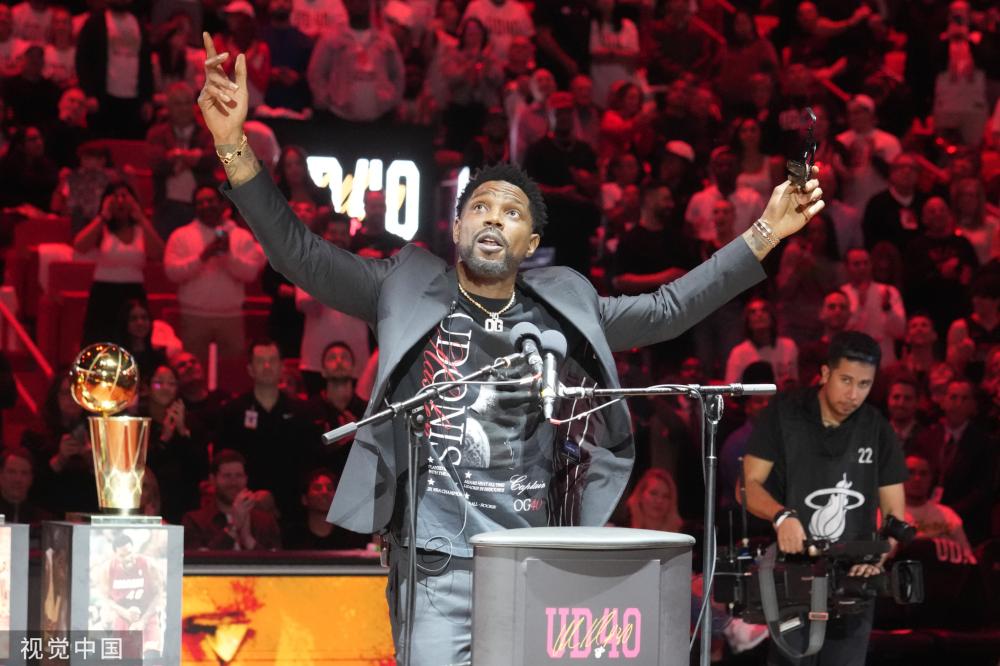 足球的竞争 足球的竞争