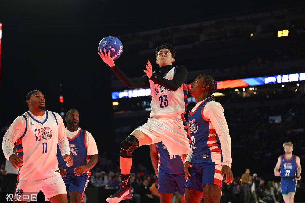 球联赛中 球联赛中