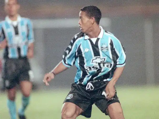 场的逐步成 场的逐步成