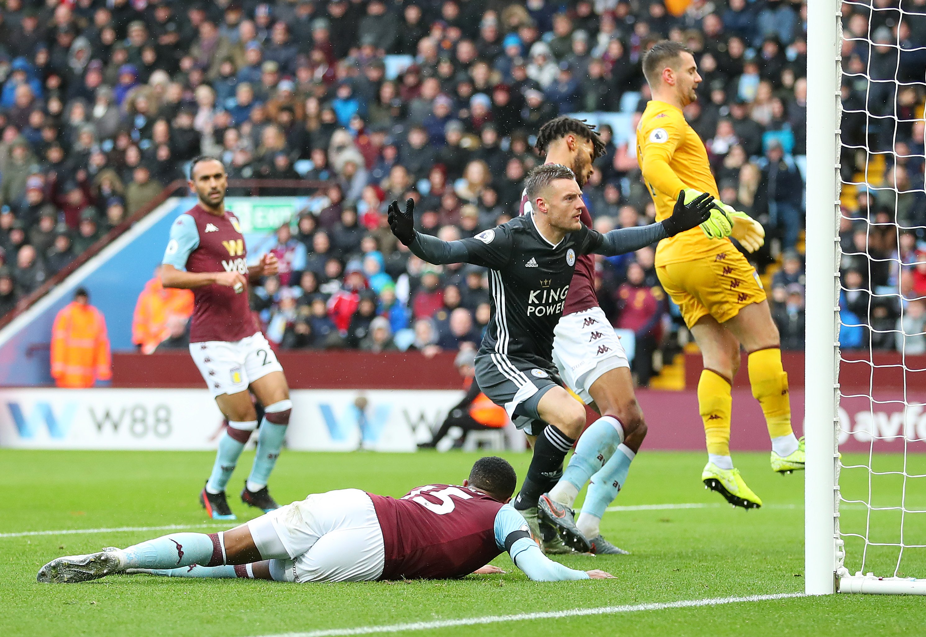 的前锋之一 的前锋之一