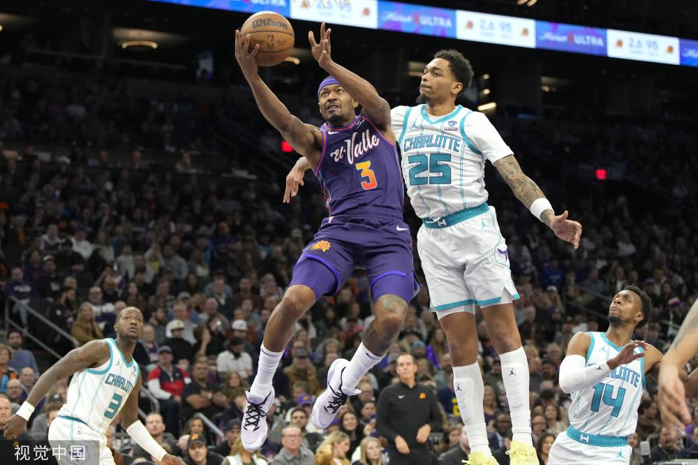 他尤其强调 他尤其强调