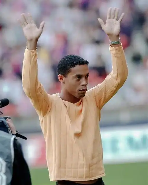 更是对社会 更是对社会