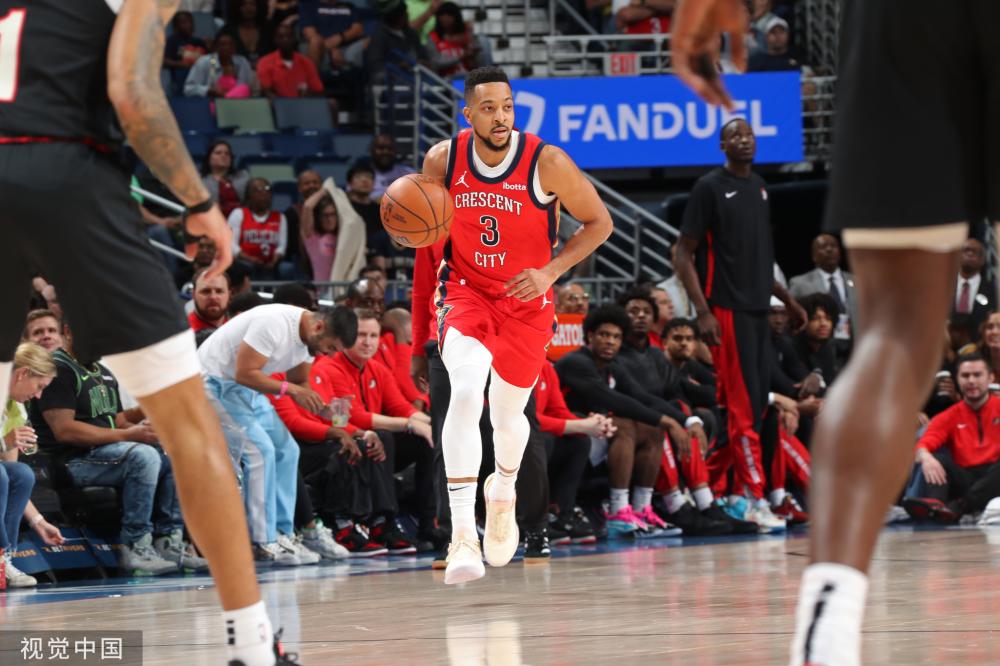 应不仅展现 应不仅展现